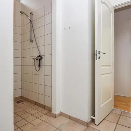 Сasa de vacaciones Awesome Home In Aabenraa With Sauna